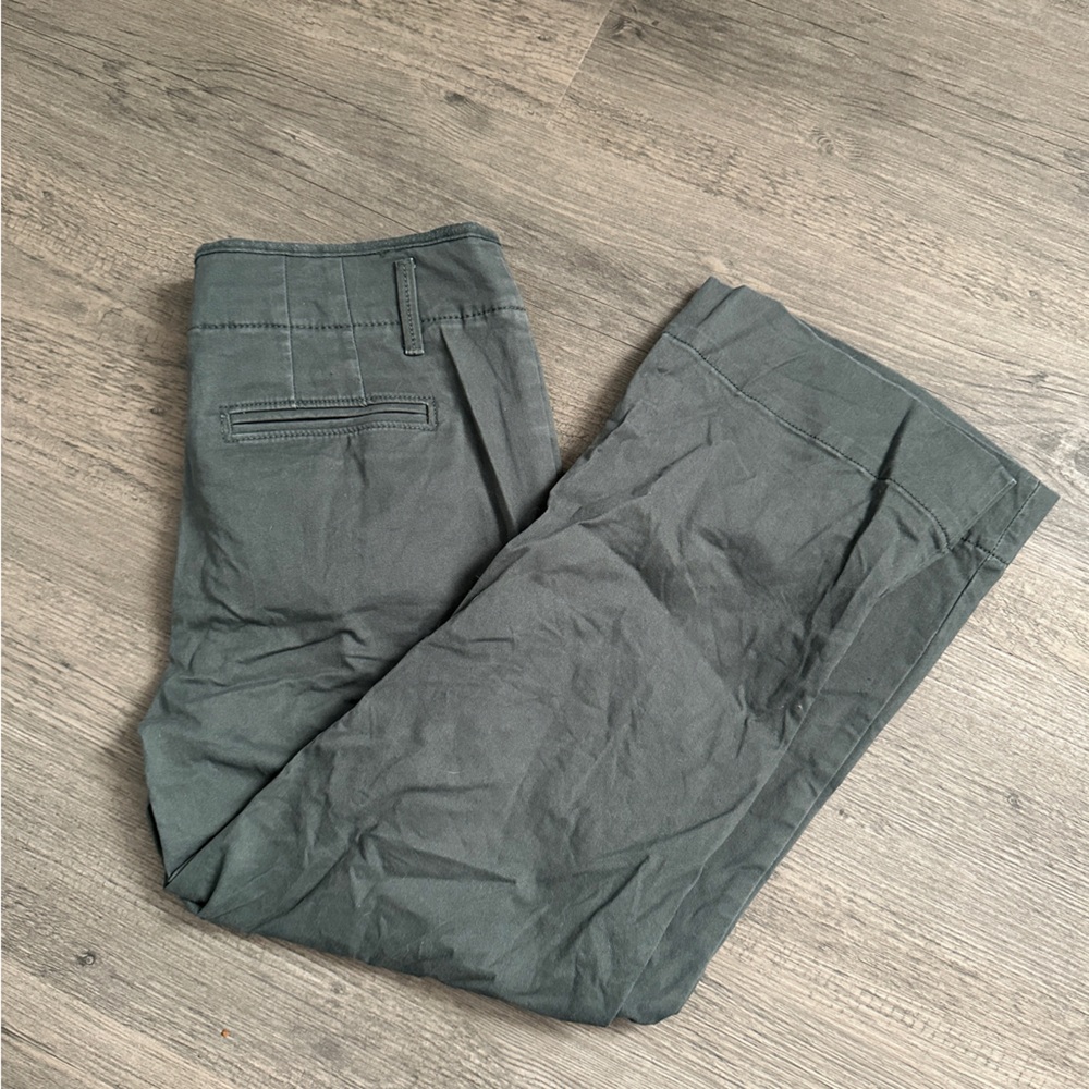 Loft Petite Wide Leg Pants Size 2 in Dusty Willow Green